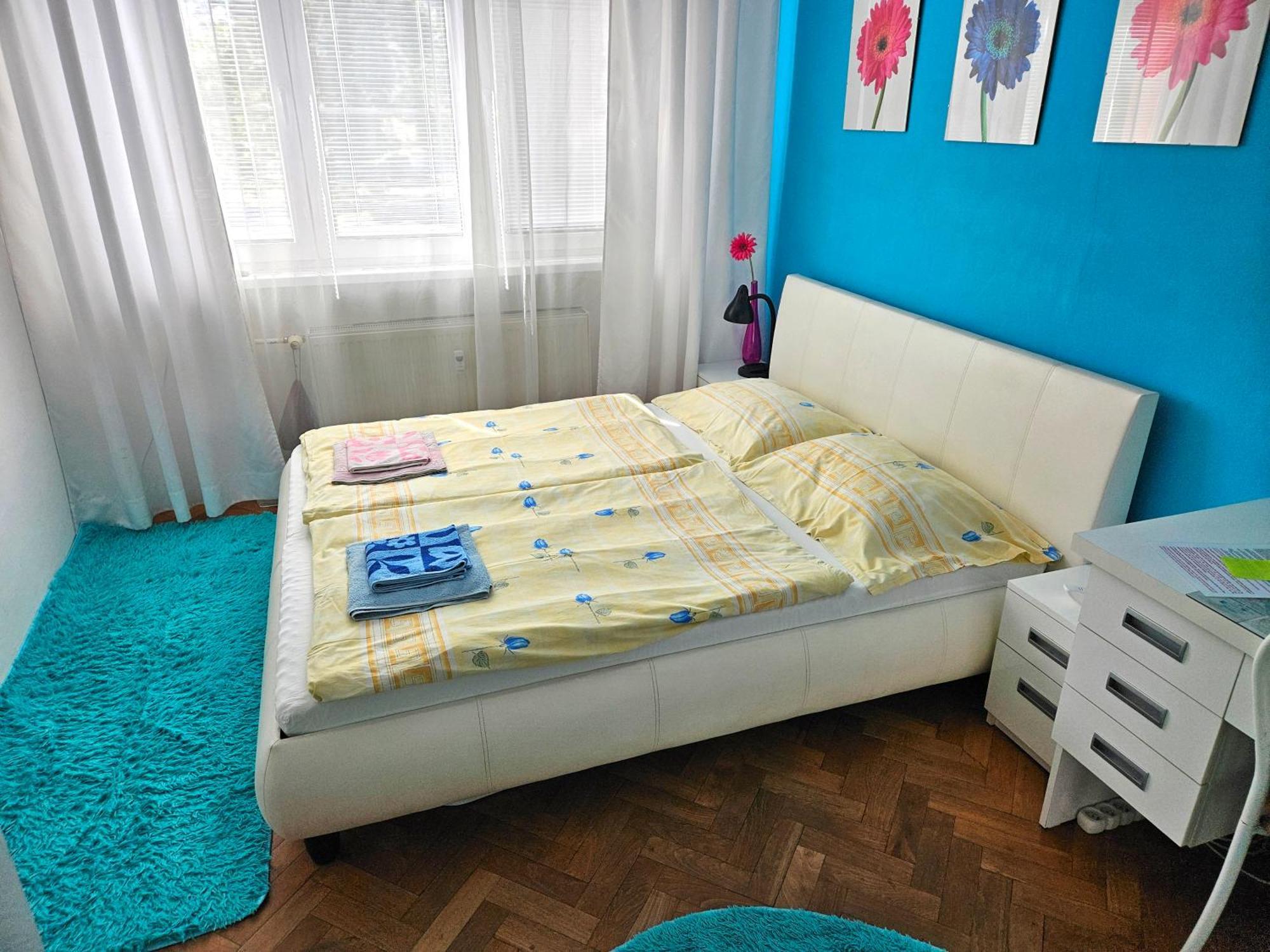 Cozy Blue Apartment Пряшів Екстер'єр фото